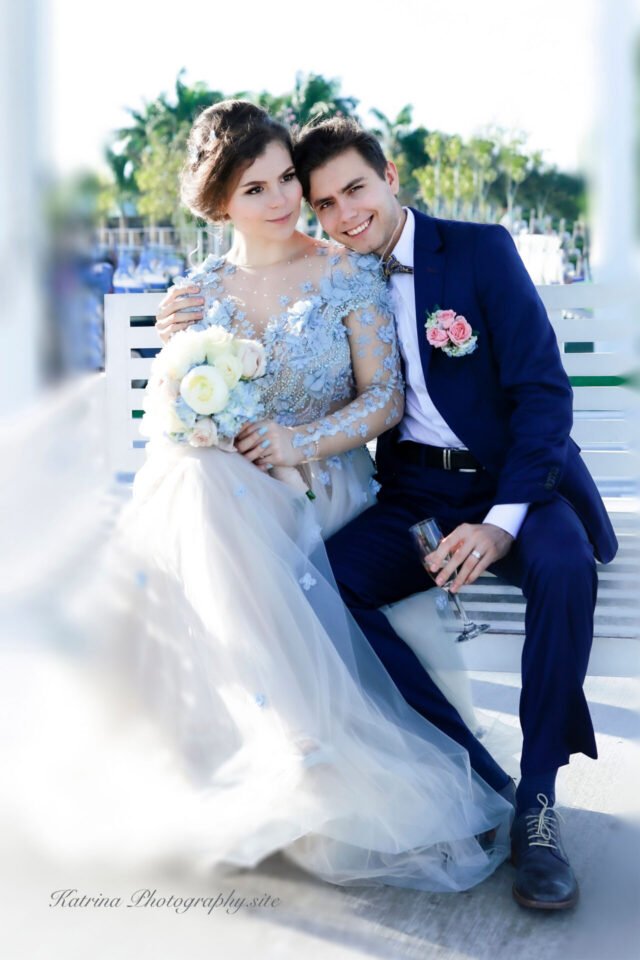 Wedding couple, photo by Katrina Photography